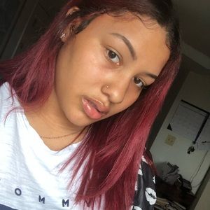 Meet your Posher, Aja